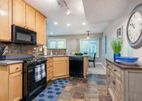 Union Duplex Crossroads and Gateway in Salt Lake with Hot Tub